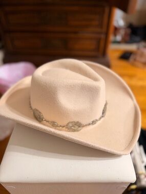 Beige Women's Felt Cowboy Hat